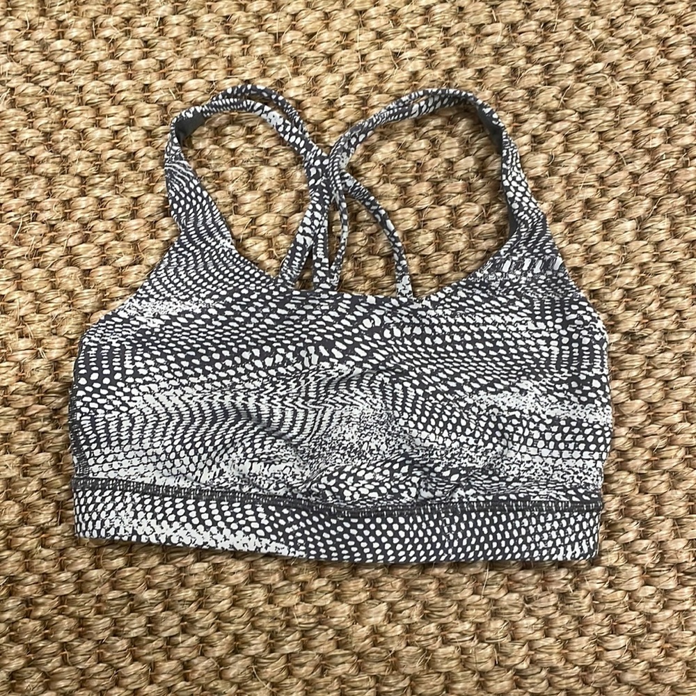 Lululemon Energy Sports Bra